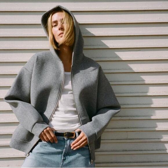 ZARA BLOGGER FAVORITE SOFT NEOPRENE EFFECT BOMBER - Picture 4 of 9